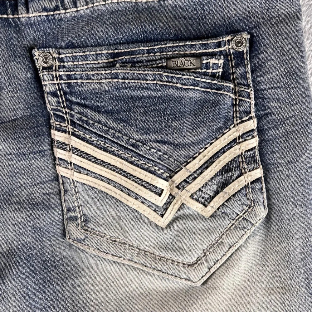 Buckle black fit